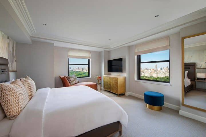 Room 33 of 173