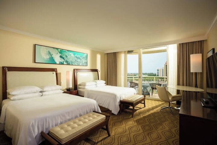 Room 12 of 246