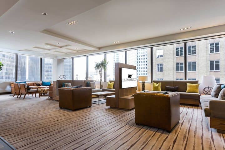 Lounge 95 of 147