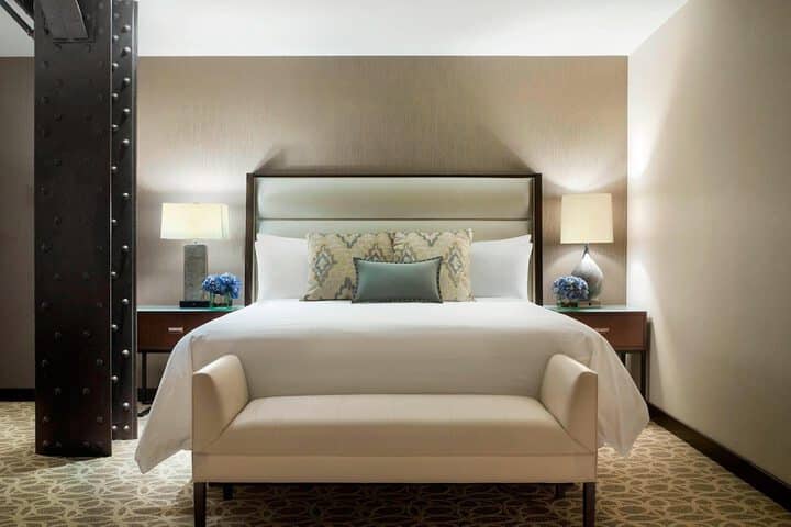 Room 28 of 147