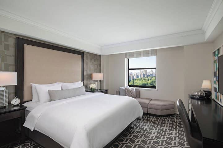 Room 25 of 173