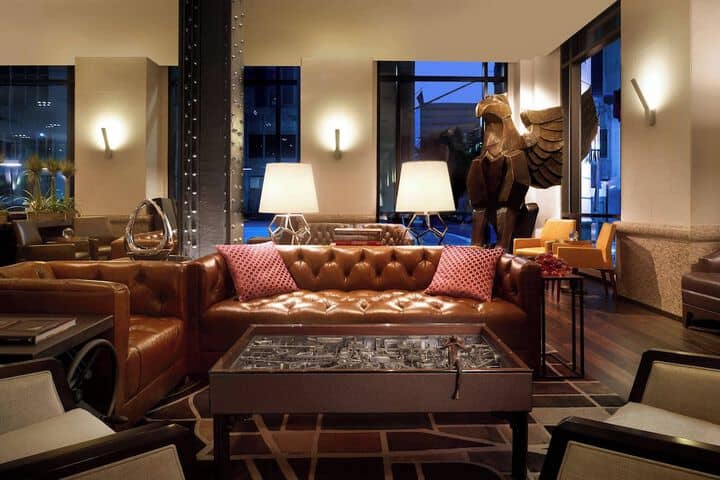 Lounge 107 of 147