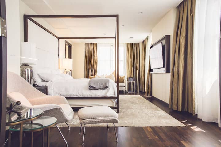 Room 16 of 147